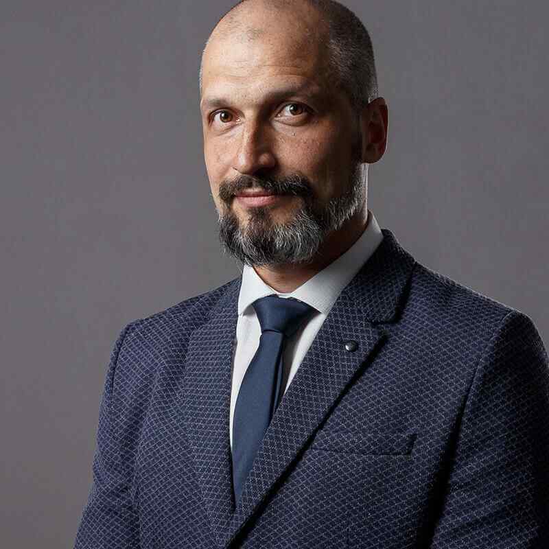 https://template.idfinance.ch/wp-content/uploads/2019/10/inner_team_01-1.jpg